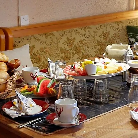 Fruehstueckspension Mayer-schiller Bed & Breakfast 3*