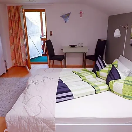 Bed & Breakfast Fruehstueckspension Mayer-schiller 3*