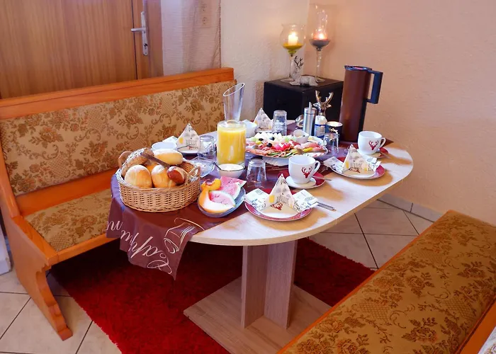 Fruehstueckspension Mayer-schiller Nocleg ze śniadaniem 3*